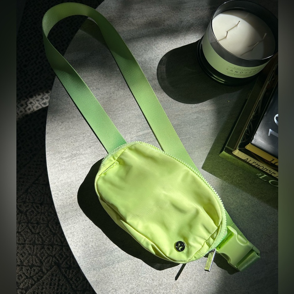 #Neon #lululemon everywhere belt bag 1L